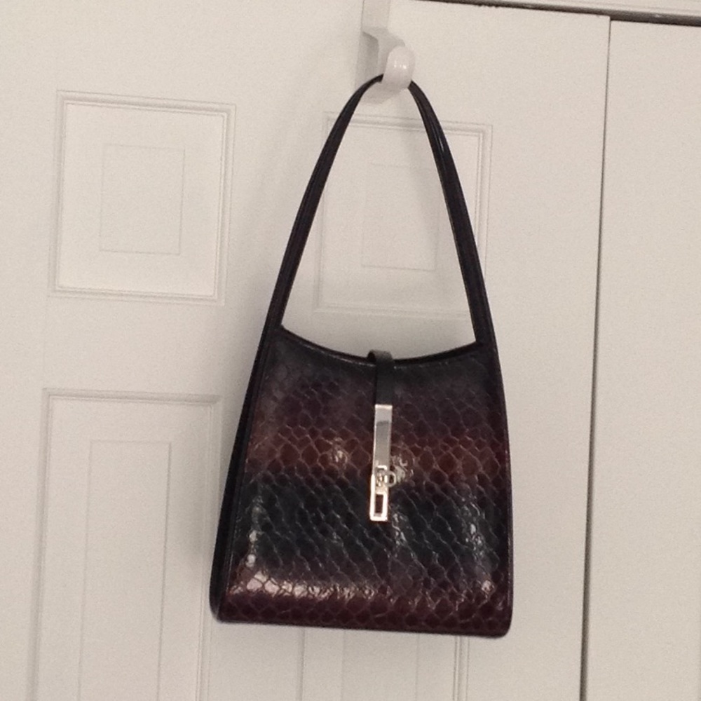 Vintage looking black and brown handbag